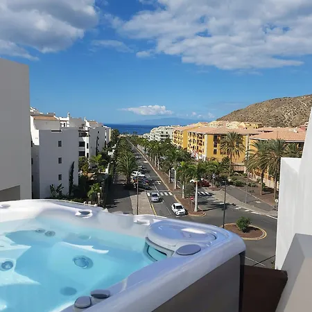 Penthouse With Jacuzzi, Ocean And Pool Views Lägenhet *