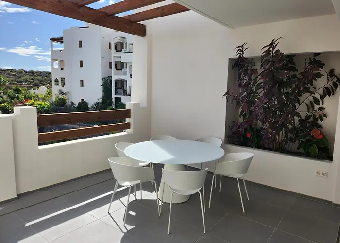 Penthouse With Jacuzzi, Ocean And Pool Views Apartamento Palm-mar